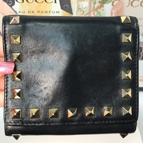 Valentino Garavani Rockstud Leather Trifold Wallet 😍🖤🔥 - Picture 8 of 17